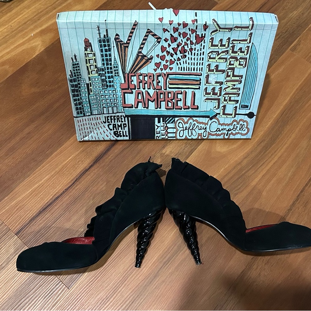 Jeffrey Campbell Vintage Black Suede “MICHELLE” Pumps, size 6. Original cool box